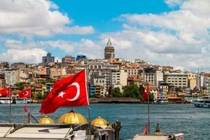 Теплый Стамбул — популярное направление для туристов