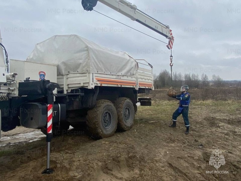 Пиротехники Невского СЦ МЧС России обнаружили 99 взрывоопасных предметов в Калининградской области