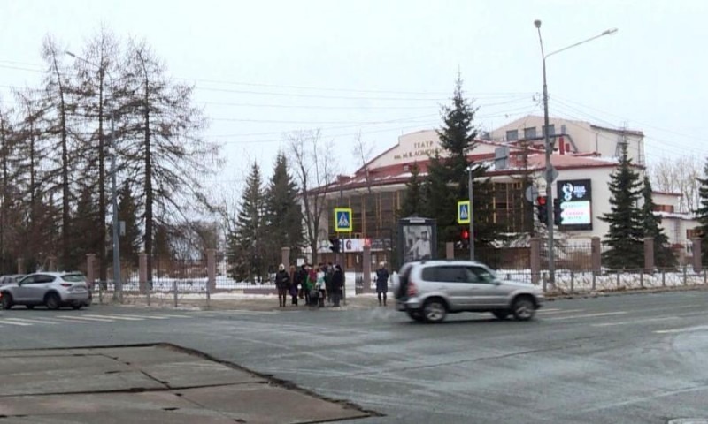 Больше чем на сутки в Архангельске перекроют движение по Троицкому проспекту