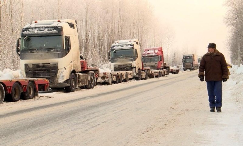 На улице Петрова в Архангельске запретят остановку