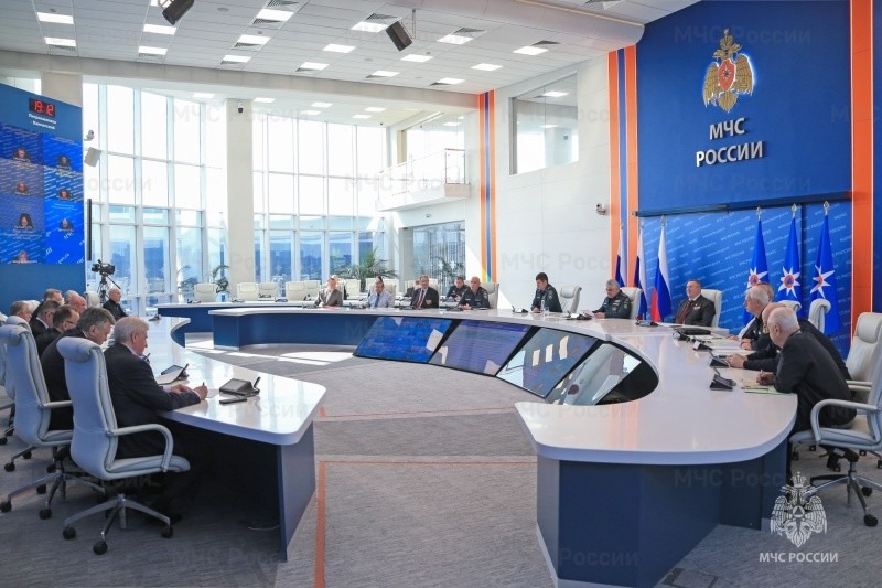 В МЧС России состоялось заседание Президиума Центрального совета ветеранов
