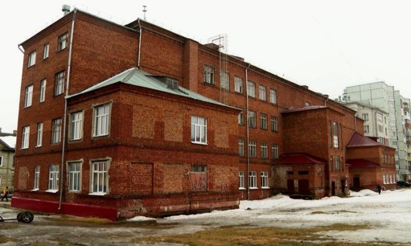 В Архангельске приступили к ремонту школ по Президентской программе