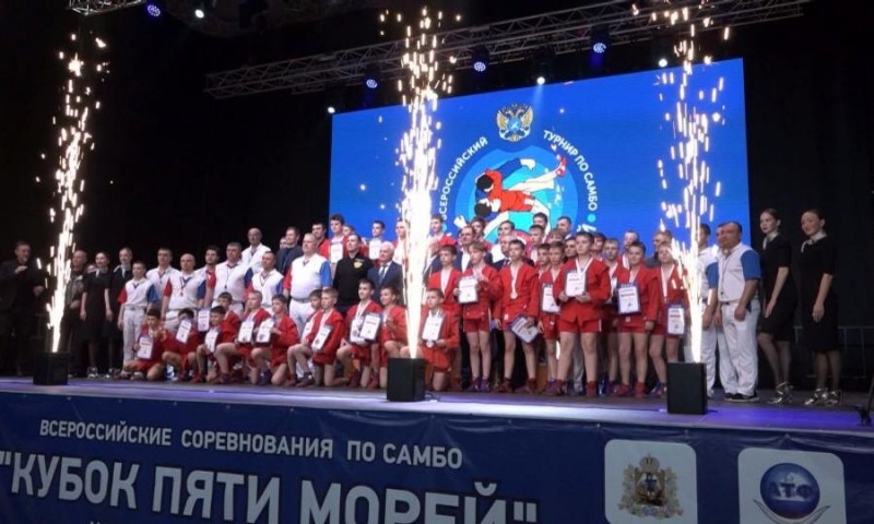 В Архангельске впервые прошел всероссийский турнир по самбо «Кубок пяти морей» на призы Росрыболовства