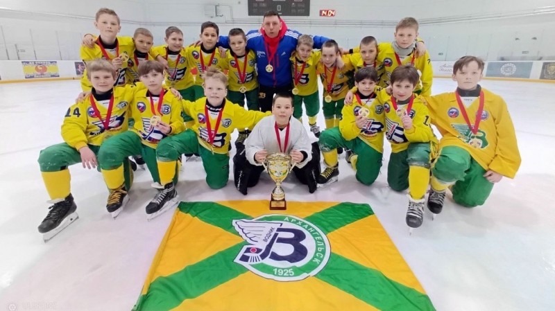 «Водник-2013» – победитель всероссийского турнира по мини-хоккею