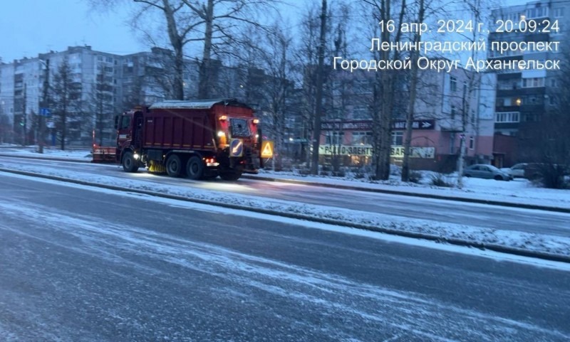 Против гололёда: в Архангельске следят за состоянием дорог