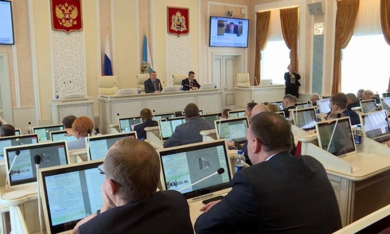 Депутаты областного Собрания приняли ряд важных поправок, касающихся поддержки разных категорий северян