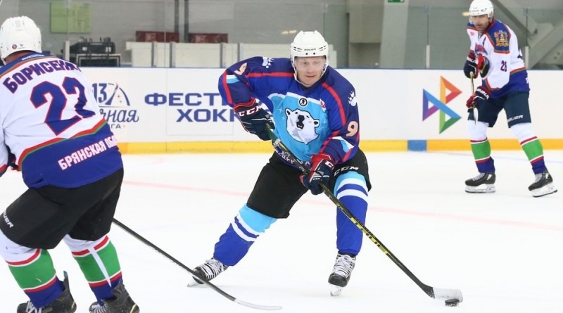 Архангельские команды успешно стартовали в финале Ночной хоккейной лиги