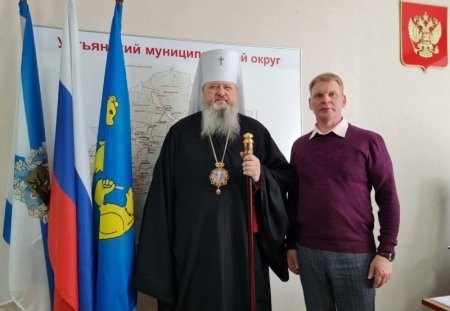 Митрополит Корнилий поблагодарил жителей Устьян за теплый прием