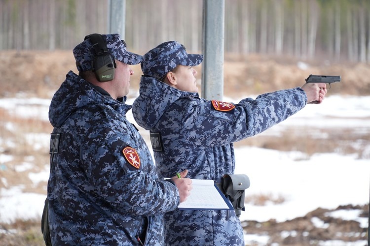 В подразделениях Росгвардии Архангельской области завершилась проверка за зимний период обучения