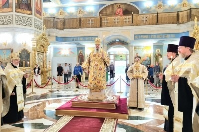 Митрополит Корнилий 15 июня совершил всенощное бдение в Архангельске