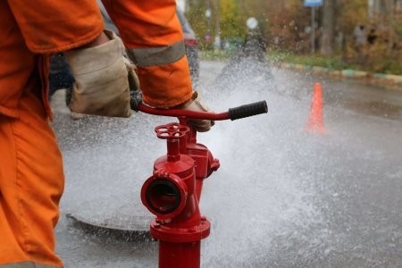 РВК-Архангельск досрочно завершает плановую проверку пожарных гидрантов