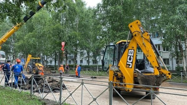 В Архангельске в очередной раз перекроют Троицкий проспект для латания дыр