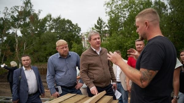 Глава Архангельска отчитал подрядчика за медленное благоустройство набережной