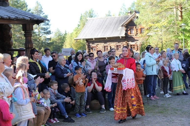 Музей-заповедник «Малые Корелы» принимает заявки на конкурс «Самый красивый каравай»