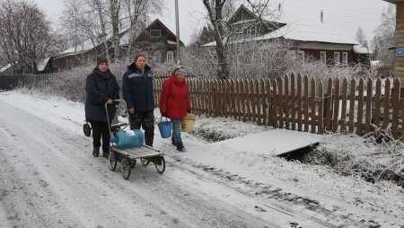 Под Архангельском люди пьют дождевую воду