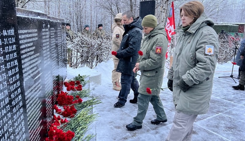 В Архангельске почтили память солдат, павших при защите Отечества в горячих точках