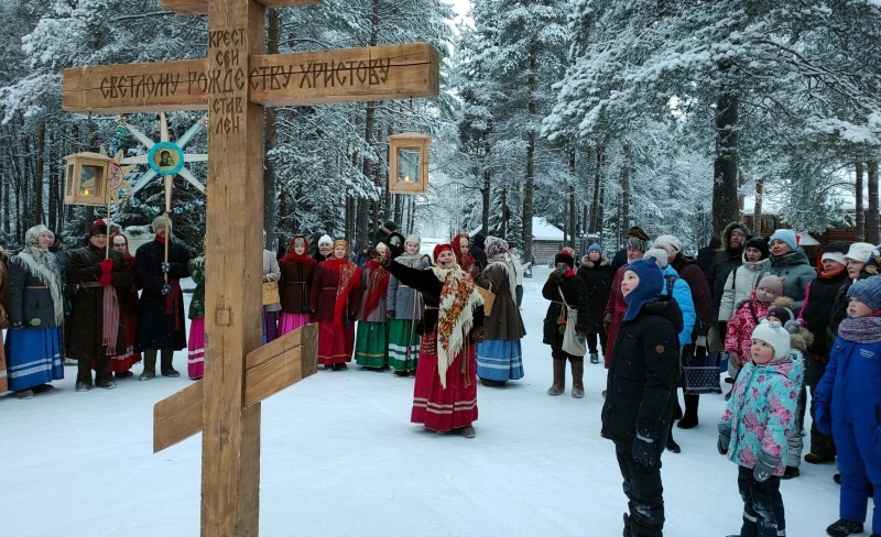 Музей-заповедник «Малые Корелы» подготовил рождественскую программу