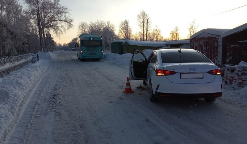 Госавтоинспекция напоминает водителям правила посадки и высадки пассажиров