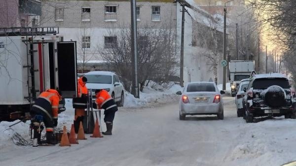 Архангельским автолюбителям запретят парковаться в районе улицы Попова