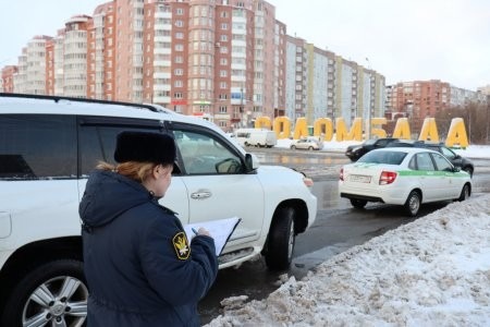 Судебные приставы раскидали по Поморью систему "Паутина"