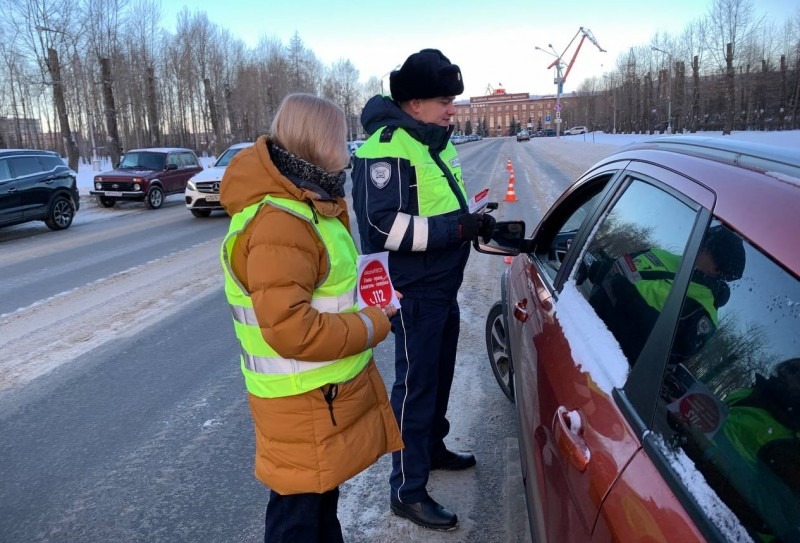 В Северодвинске региональный минтранс провел акцию по безопасности дорожного движения