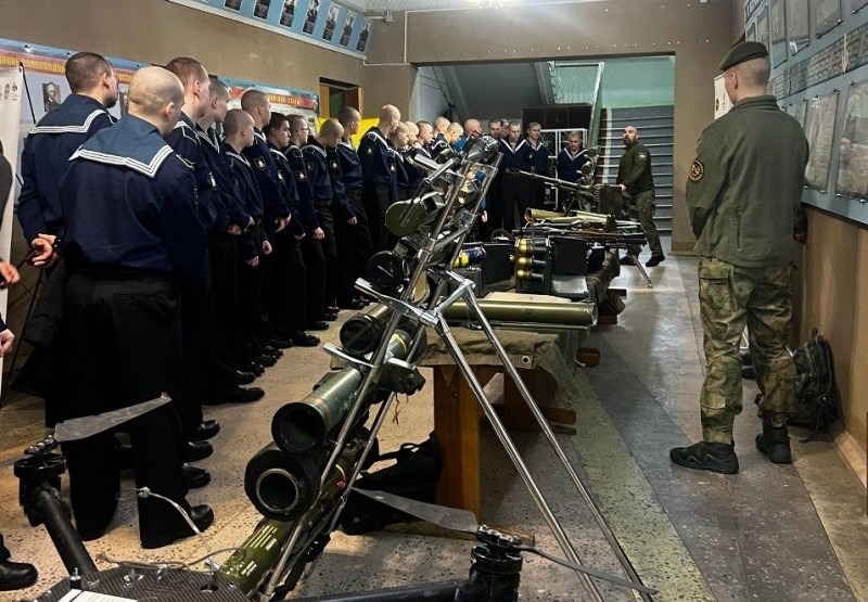 В Северодвинске начала работу выставка, посвященная специальной военной операции В Северодвинске начала работу выставка, посвященная специальной военной операции