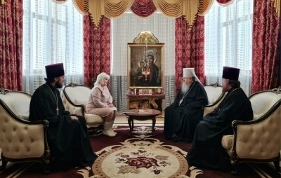 Состоялась рабочая встреча митрополита Корнилия и главы Северного медуниверситета Любови Горбатовой 