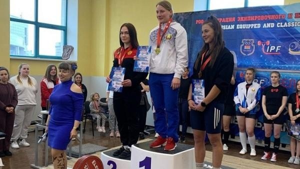 Триумф на международной арене: команда Поморья показала класс в пауэрлифтинге Триумф на международной арене: команда Поморья показала класс в пауэрлифтинге