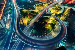 Энергоэффективные дороги: солнечные панели, умные покрытия и самообслуживающаяся инфраструктура