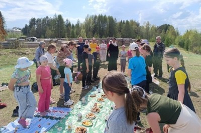 Походом с «Мечтой» завершила учебный год воскресная школа поселка Савинского Походом с «Мечтой» завершила учебный год воскресная школа поселка Савинского