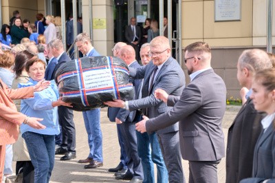 САФУ передал гуманитарную помощь военнослужащим из Луганской области САФУ передал гуманитарную помощь военнослужащим из Луганской области