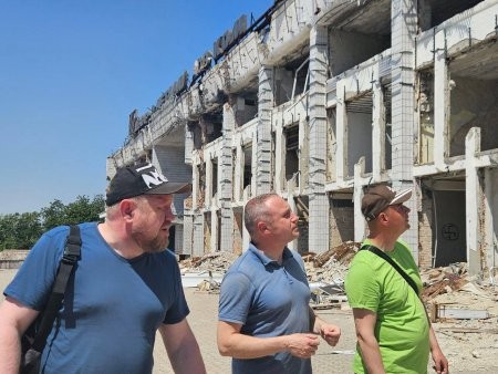 Архангельские депутаты приехали поддержать жителей воюющего Донбасса