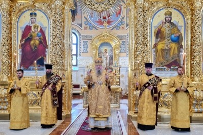 Митрополит Корнилий 2 августа совершил всенощное бдение в кафедральном соборе Архистратига Божия Михаила Митрополит Корнилий 2 августа совершил всенощное бдение в кафедральном соборе Архистратига Божия Михаила