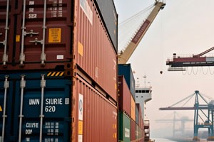 Как организовать доставку груза из Китая в Россию контейнером