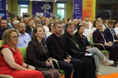 Протоиерей Валерий Суворов принял участие в форуме местных сообществ в Северодвинске 