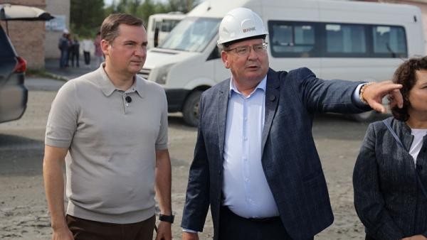 От трассы до ДК: губернатор Поморья проинспектировал ключевые объекты Онеги От трассы до ДК: губернатор Поморья проинспектировал ключевые объекты Онеги