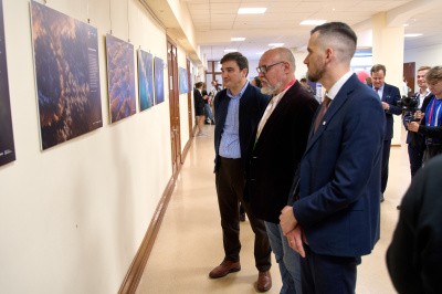 В САФУ открылась фотовыставка «Снимай науку»