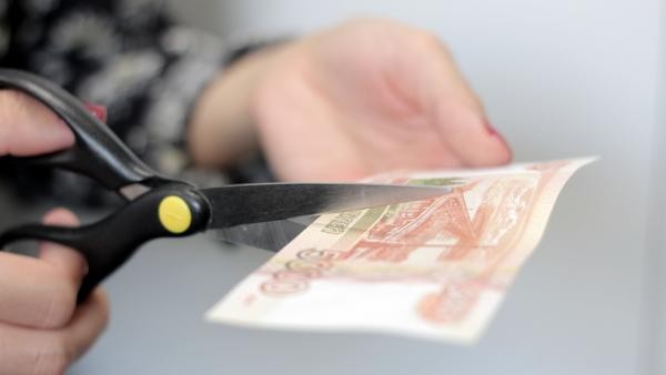 Более 2 миллиардов рублей налогов должны уплатить жители Поморья до конца года Более 2 миллиардов рублей налогов должны уплатить жители Поморья до конца года