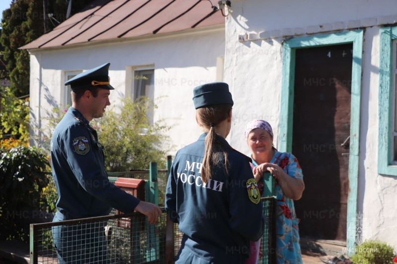 В Орловской области инспекторы госпожнадзора провели профилактический рейд в жилом секторе