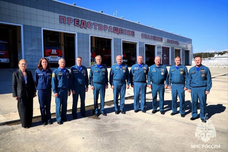 Александр Куренков провел в Сочи выездное совещание с руководителями поисково-спасательных отрядов МЧС России