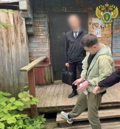 В Архангельске опытный наркоторговец попался полиции во время "работы"