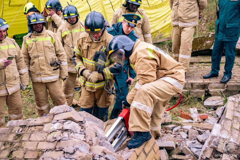 Санкт-Петербургский университет МЧС России повысил компетенции 12 специалистов пожарно-спасательных ведомств стран-членов МОГО