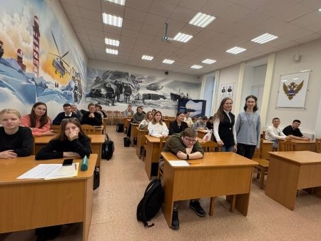 Студенты-экологи САФУ узнали, как возвращают чистую воду природе  в Архангельске