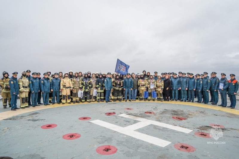 Огнеборцы МЧС России покоряют высотки