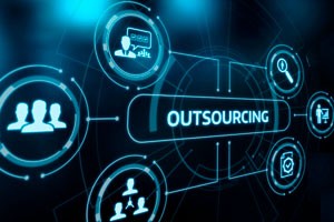 Юридические и регуляторные нюансы аутсорсинга ДБО в России