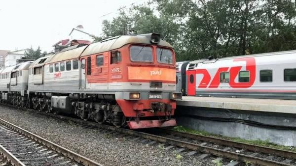 Женщина попала под поезд Котлас — Архангельск в Вельске: она погибла