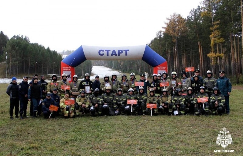 «Вертикальный вызов» по-новому: иркутские огнеборцы покоряют «Олху»