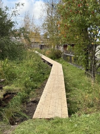 В Мезени заменили тротуар, ведущий к благам цивилизации