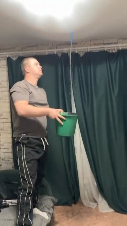 В поселке Коноша жилой дом превратился в филиал Ниагарского водопада