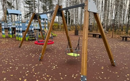 В парке «Южный» финиширует создание современных детской и спортивной площадок